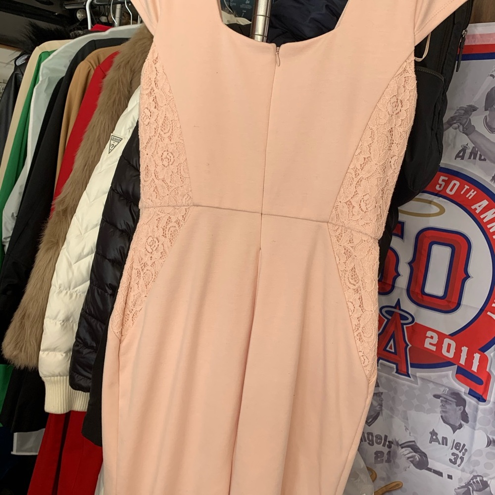 Dress - Picture 4 of 5